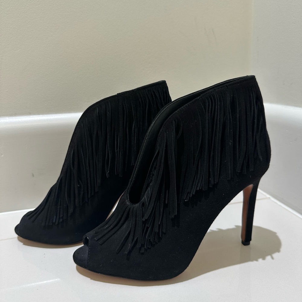 Vince Camuto Black Flats with Gold Logo